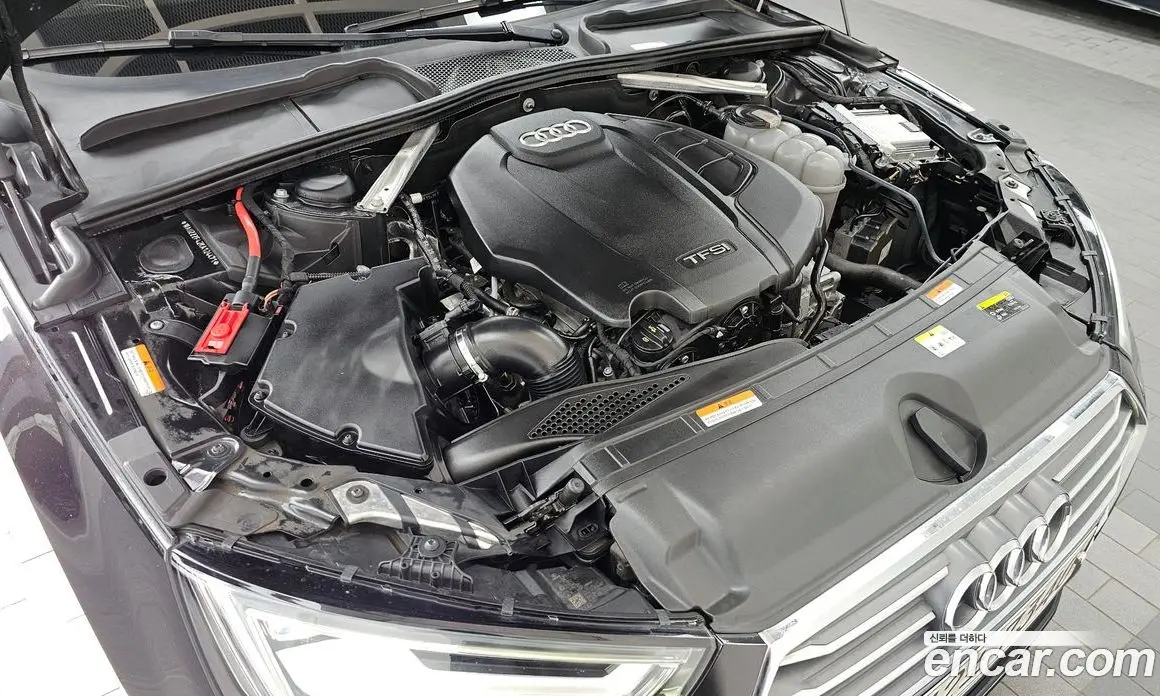 Audi A4 2019 2.0 автомат (гидро), фото 6
