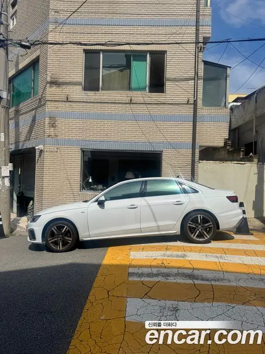 Audi A4 2021 2.0 автомат (гидро), фото 5