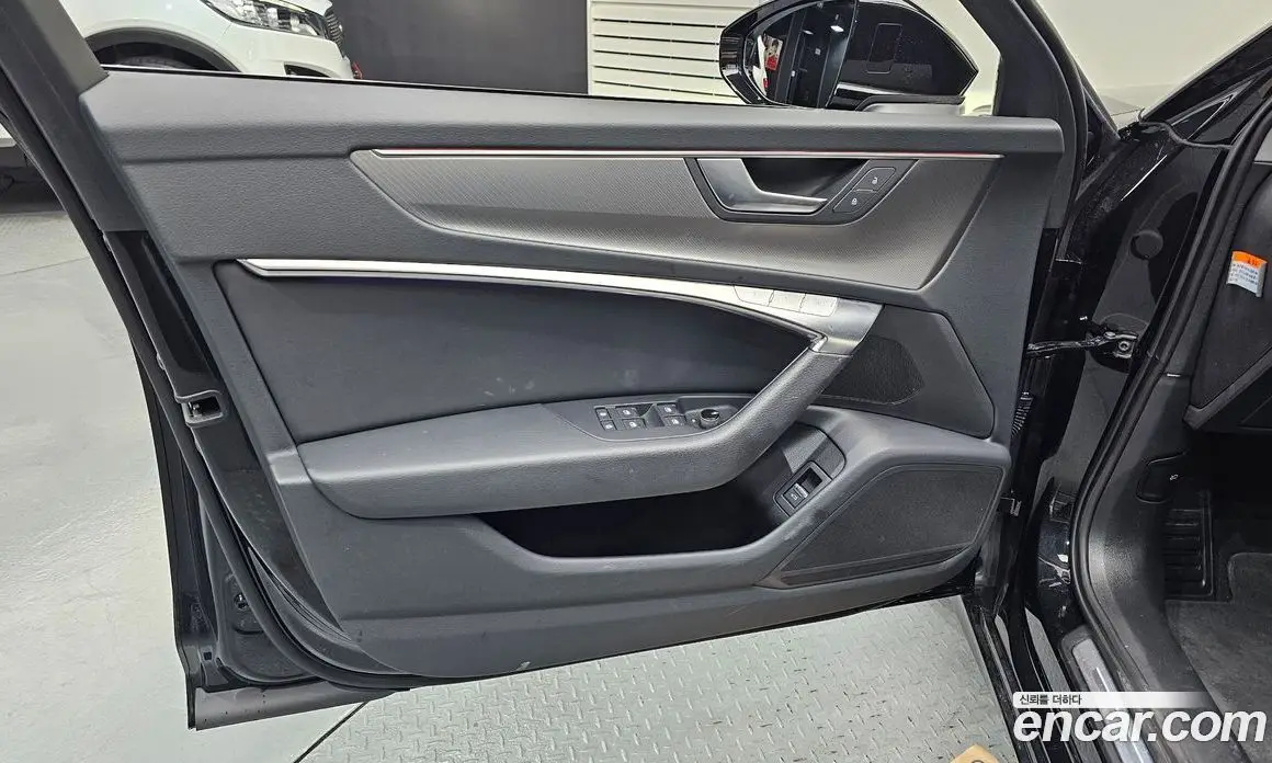 Audi A6 2020 2.0 автомат (гидро), фото 14