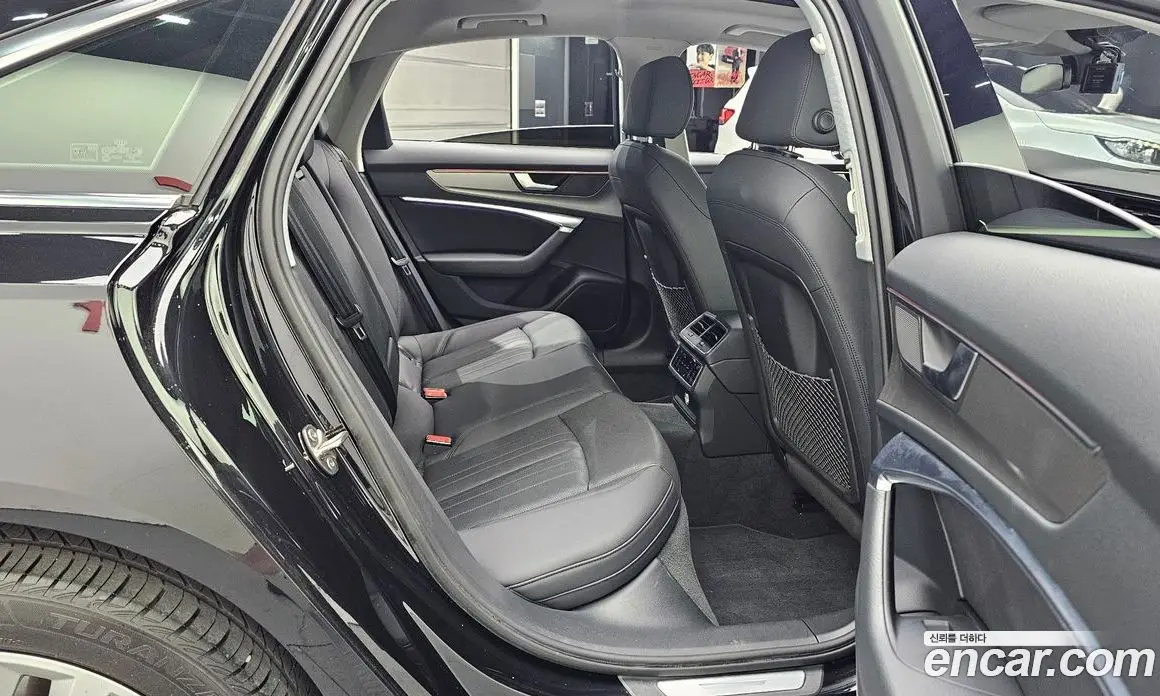 Audi A6 2020 2.0 автомат (гидро), фото 18