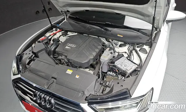 Audi A6 2021 2.0 автомат (гидро), миниатюра 6