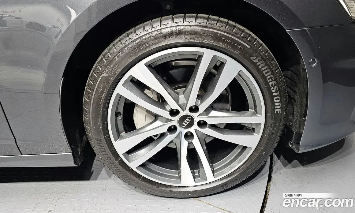 Audi A6 2022 2.0 автомат (гидро), фото 7