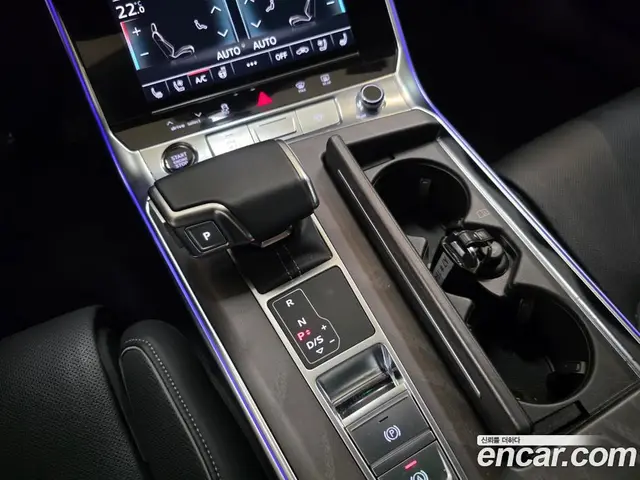 Audi A7 2024 2.0 автомат (гидро), миниатюра 9