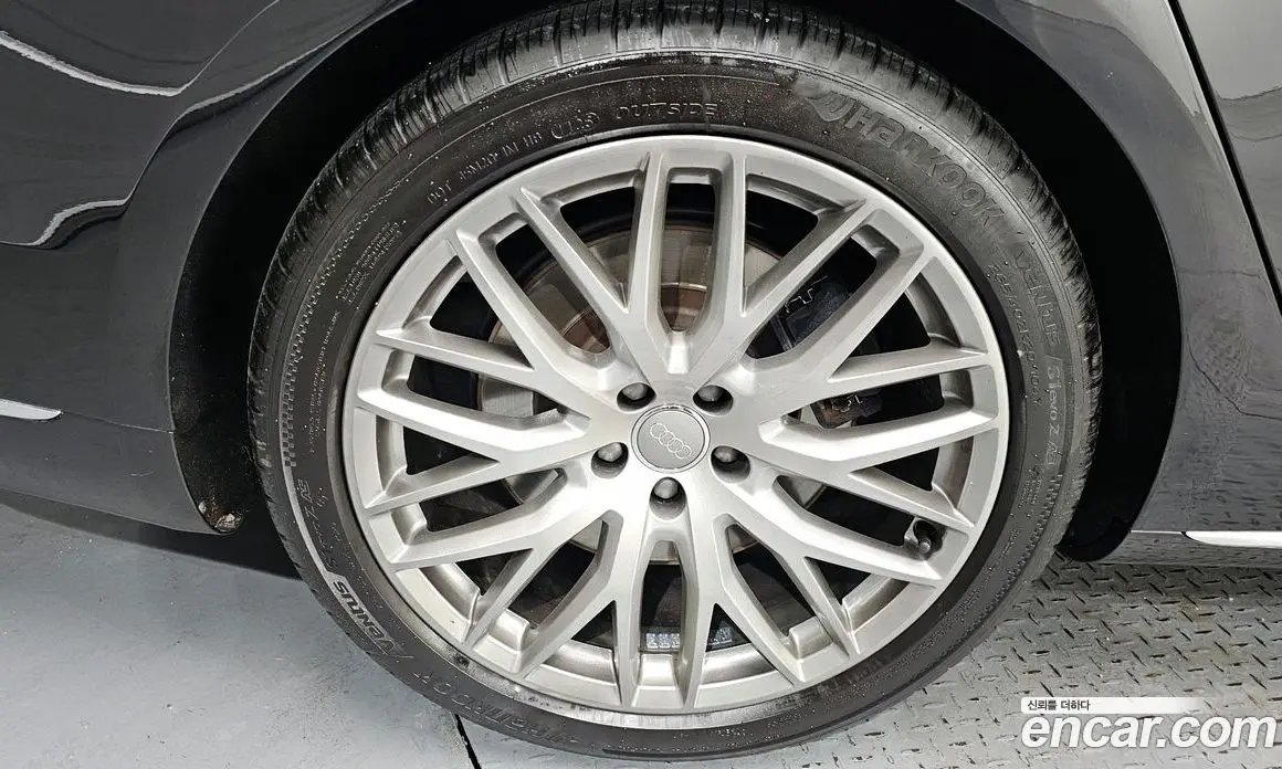 Audi A8 2015 4.0 автомат (гидро), фото 5