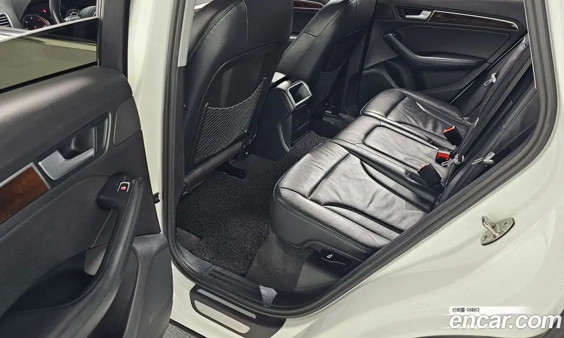 Audi Q5 2015 2.0 автомат (гидро), фото 12