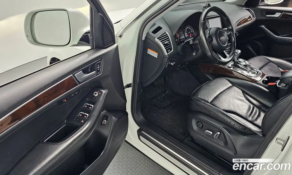 Audi Q5 2015 2.0 автомат (гидро), фото 10