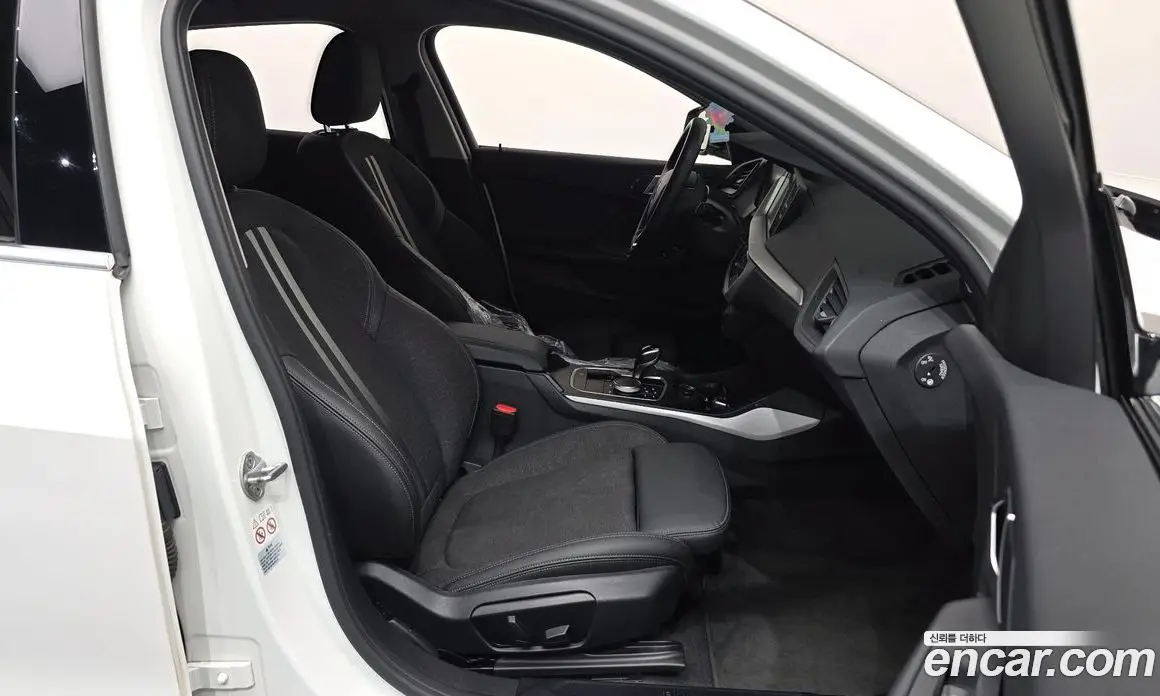 BMW 1 серия 2020 2.0 автомат (гидро), фото 16