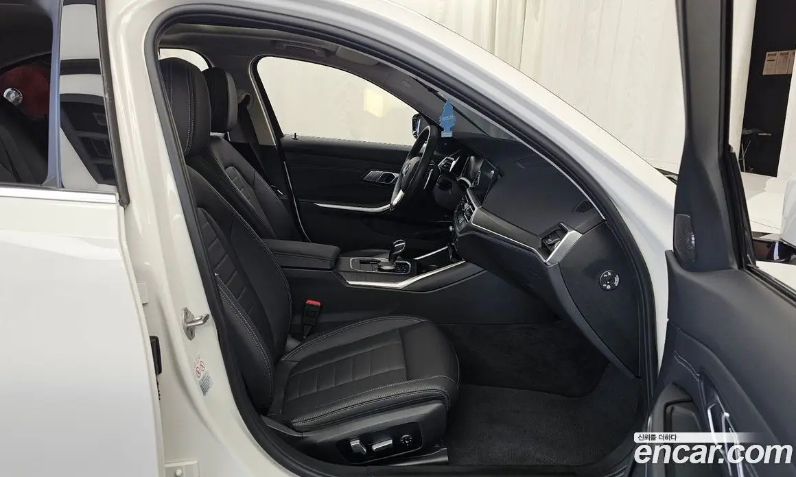 BMW 3 серия 2021 2.0 автомат (гидро), фото 17