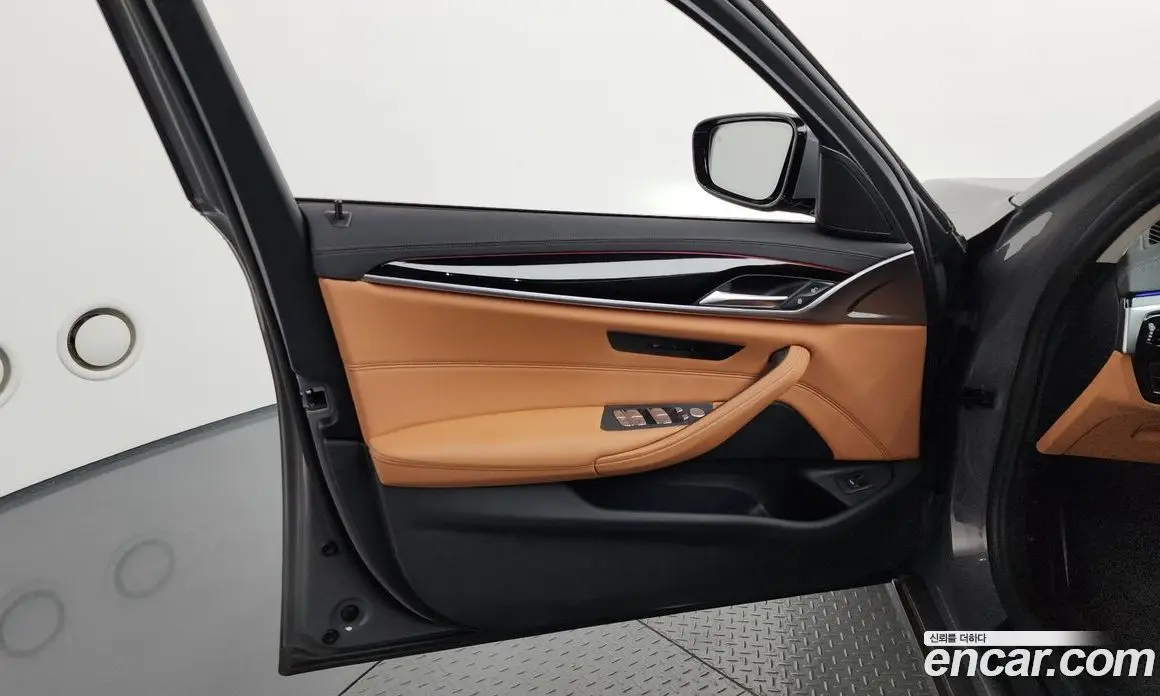 BMW 5 серия 2022 2.0 автомат (гидро), фото 14