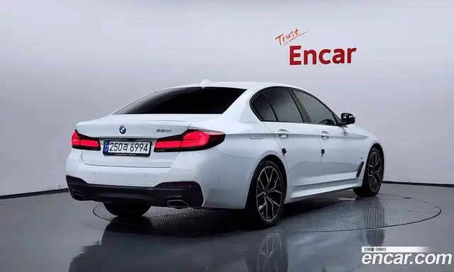 BMW 5 серия 2023 2.0 автомат (гидро), миниатюра 2
