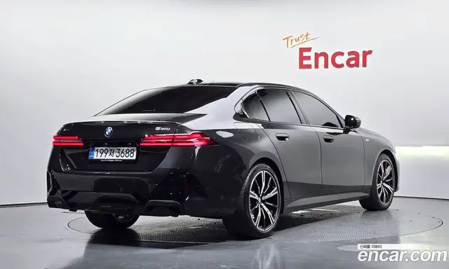 BMW 5 серия, 2025, 8 094 км