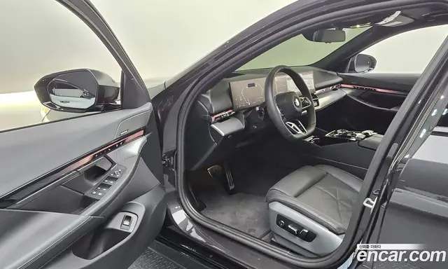 BMW 5 серия 2025 2.0 автомат (гидро), миниатюра 12