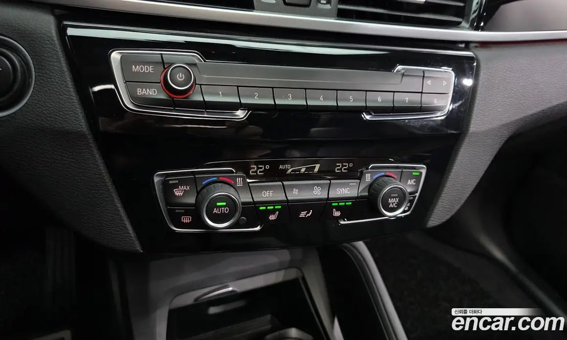 BMW X1 2018 2.0 автомат (гидро), фото 22