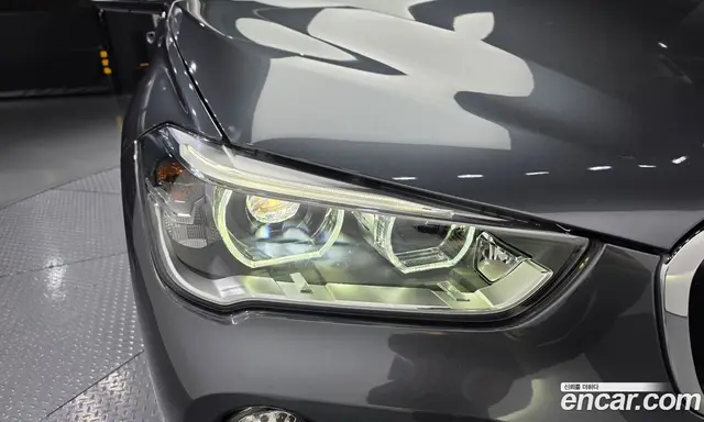 BMW X1 2018 2.0 автомат (гидро), миниатюра 8