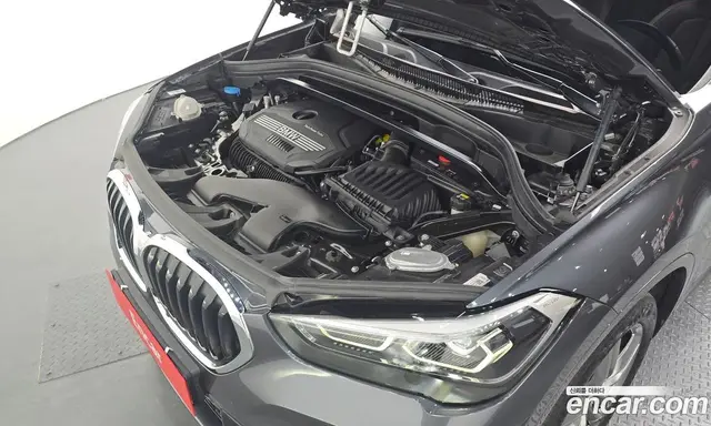 BMW X1 2021 2.0 автомат (гидро), миниатюра 6