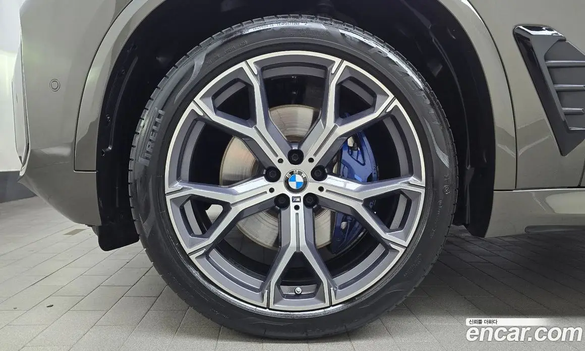 BMW X5 2025 3.0 автомат (гидро), фото 5