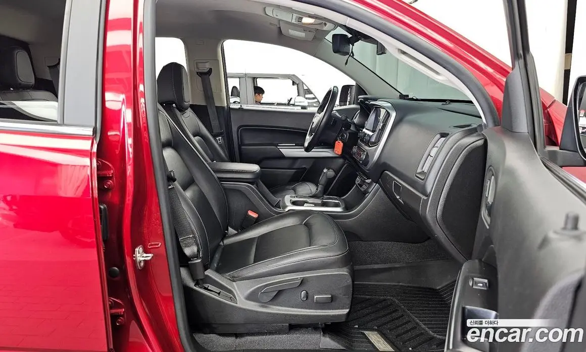 Chevrolet Colorado 2020 3.6 автомат (гидро), фото 17