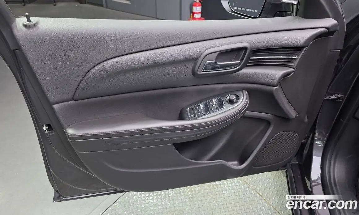 Chevrolet Malibu 2015 2.0 автомат (гидро), фото 14