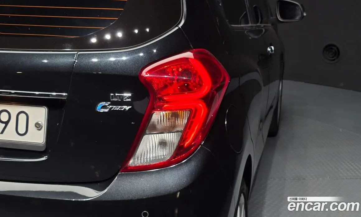 Chevrolet Spark 2015 1.0 автомат (гидро), фото 9