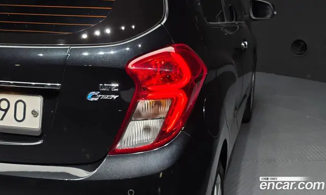 Chevrolet Spark 2015 1.0 автомат (гидро), миниатюра 9