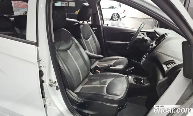 Chevrolet Spark 2018 1.0 автомат (гидро), миниатюра 12