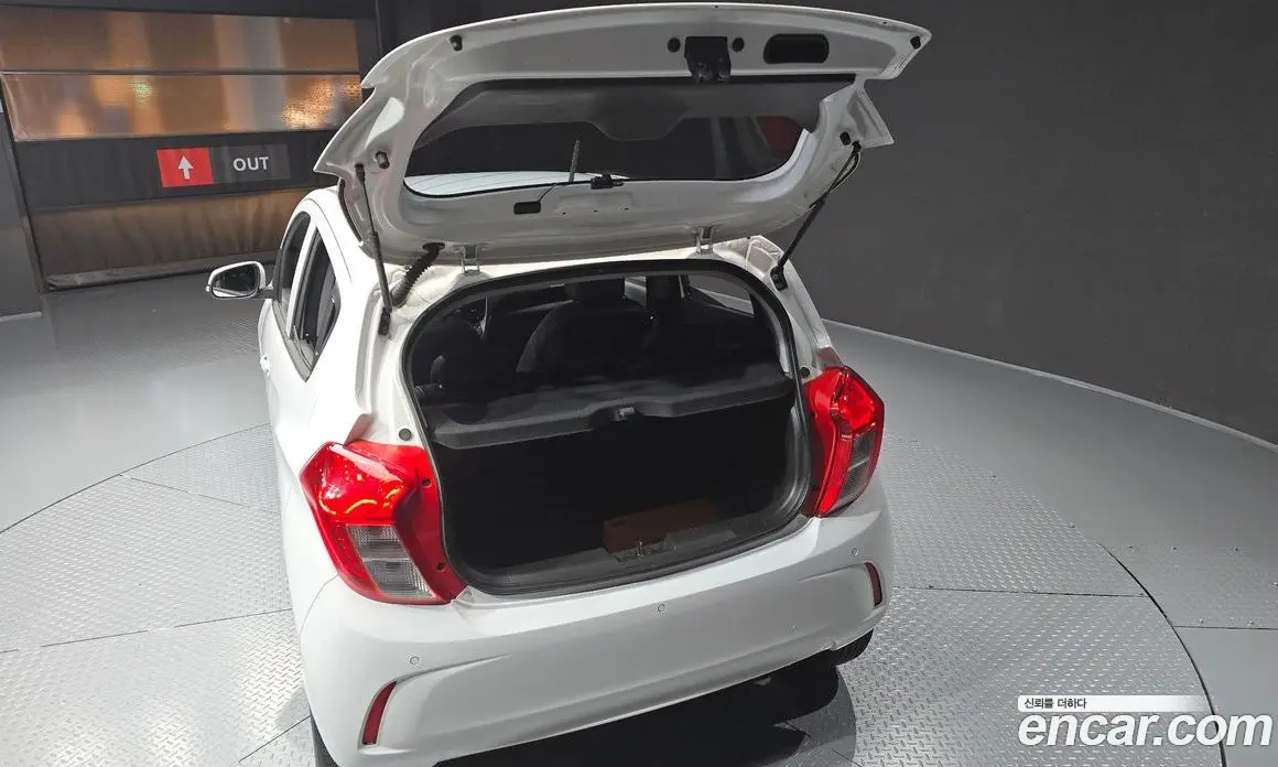 Chevrolet Spark 2018 1.0 автомат (гидро), фото 20
