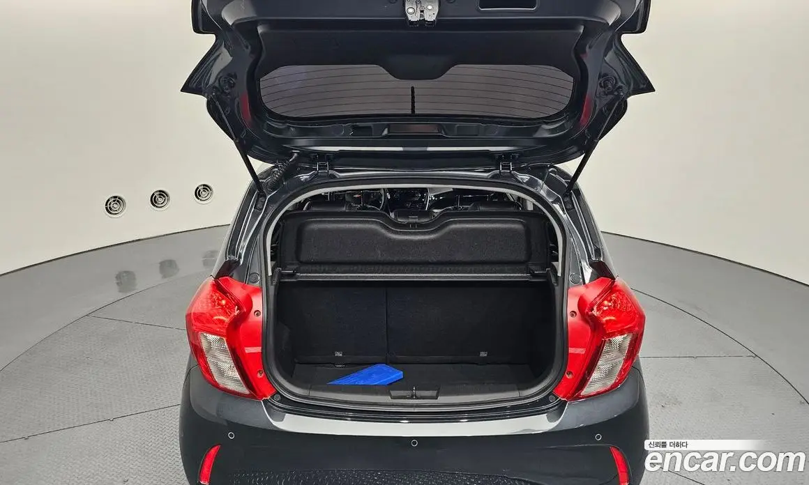 Chevrolet Spark 2018 1.0 автомат (гидро), фото 26