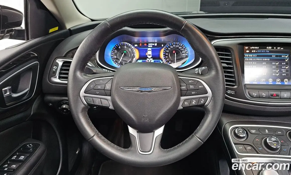 Chrysler 200 2015 2.4 автомат (гидро), фото 13 Chrysler 200 2015 2.4 автомат (гидро), фото 13