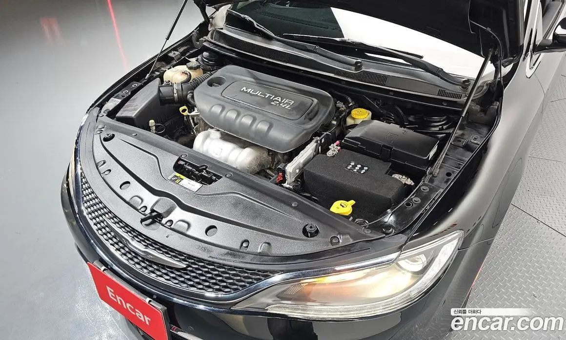 Chrysler 200 2015 2.4 автомат (гидро), фото 6 Chrysler 200 2015 2.4 автомат (гидро), фото 6