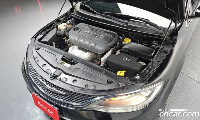 Chrysler 200 2015 2.4 автомат (гидро), миниатюра 6 Chrysler 200 2015 2.4 автомат (гидро), миниатюра 6