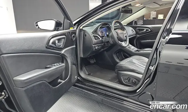 Chrysler 200 2015 2.4 автомат (гидро), миниатюра 10 Chrysler 200 2015 2.4 автомат (гидро), миниатюра 10