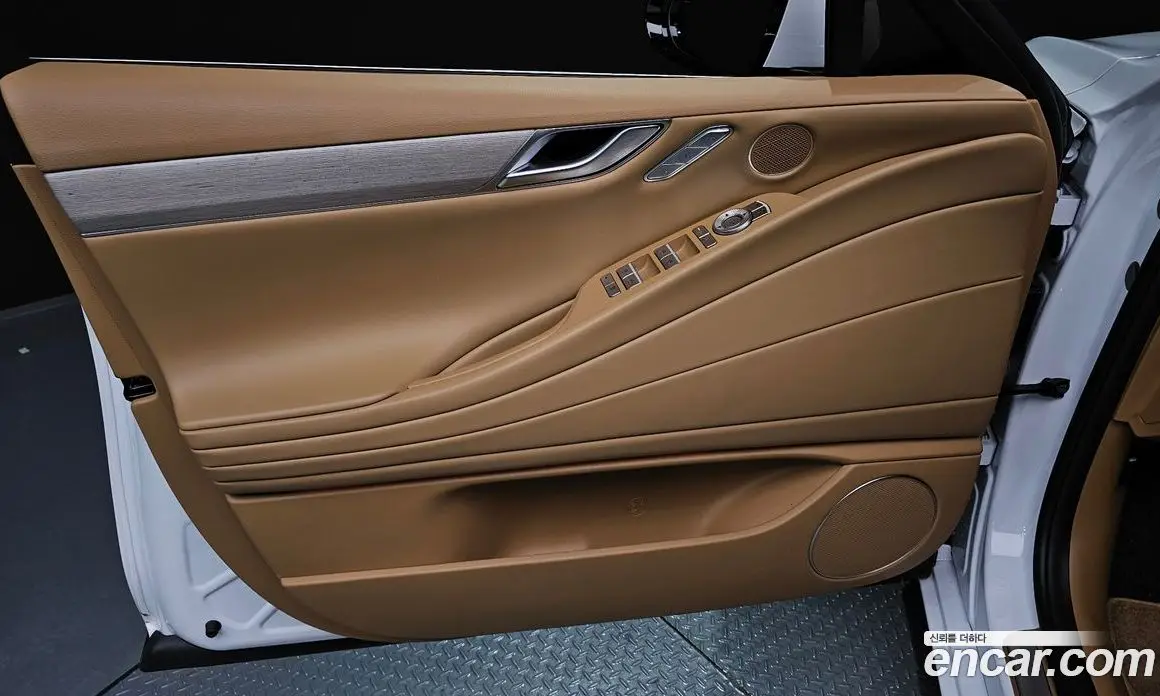 Genesis G80 2025 2.5 автомат (гидро), фото 14
