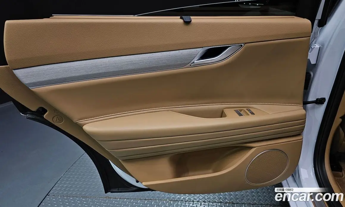 Genesis G80 2025 2.5 автомат (гидро), фото 15