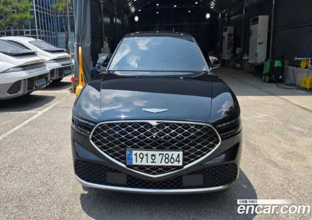 Genesis G90, 2023, 62 589 км