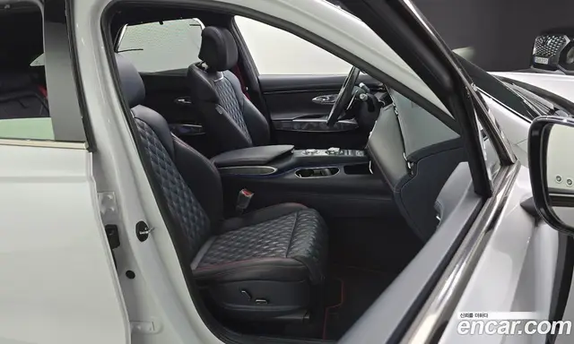 Genesis GV70 2022 2.5 автомат (гидро), миниатюра 12