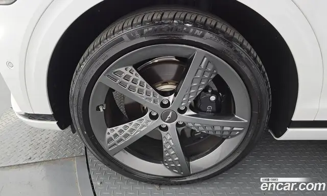 Genesis GV70 2022 2.5 автомат (гидро), миниатюра 5