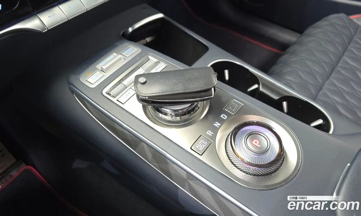 Genesis GV70 2022 2.5 автомат (гидро), фото 9