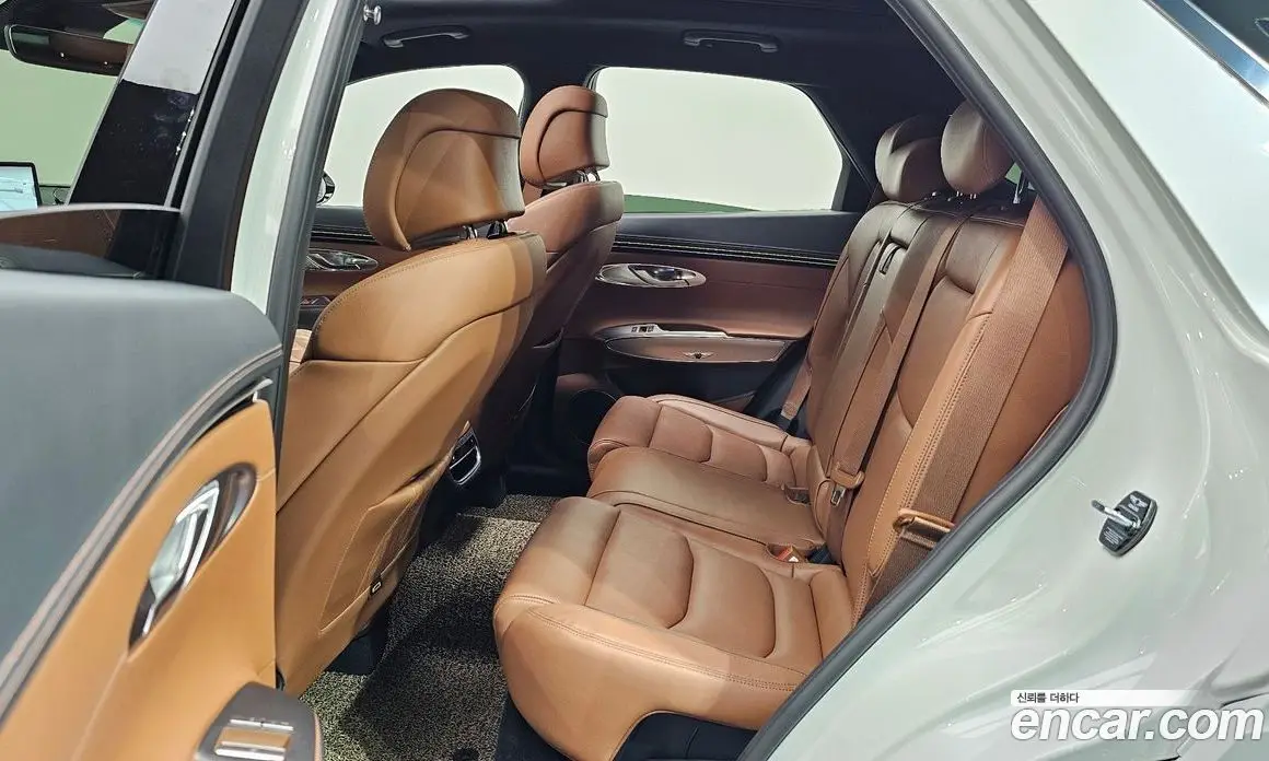 Genesis GV70 2022 2.5 автомат (гидро), фото 17