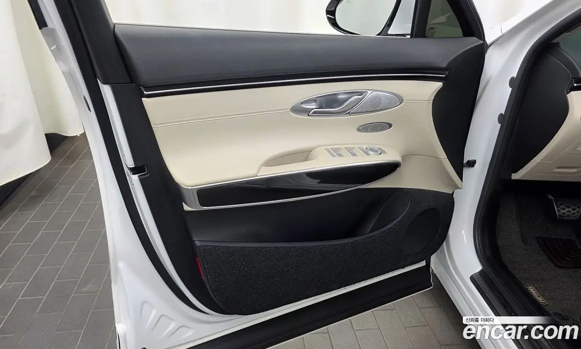 Genesis GV70 2022 2.5 автомат (гидро), фото 14