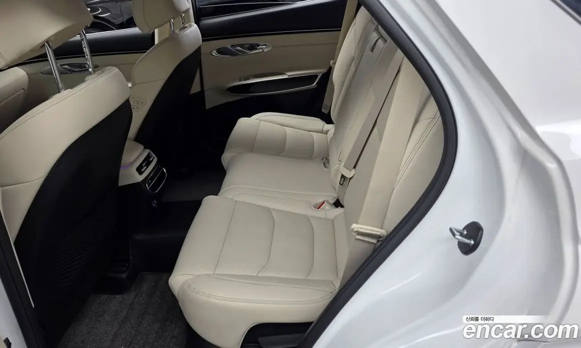 Genesis GV70 2022 2.5 автомат (гидро), фото 16
