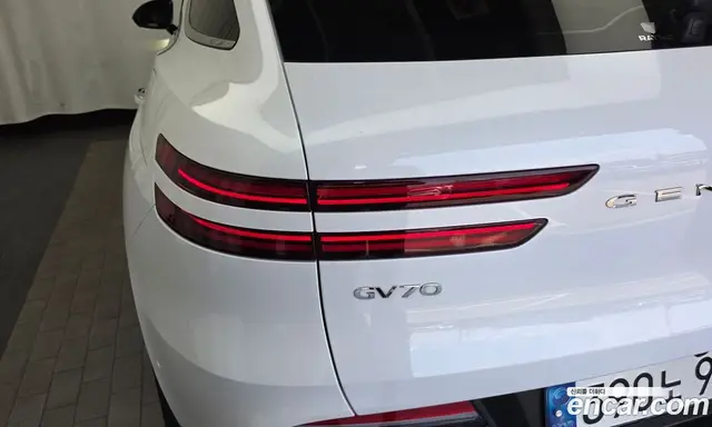 Genesis GV70 2022 2.5 автомат (гидро), миниатюра 9