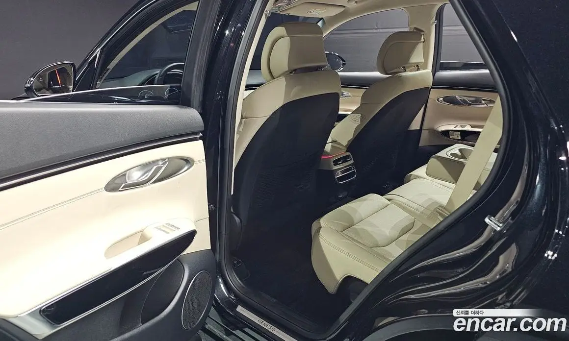 Genesis GV70 2023 2.5 автомат (гидро), фото 18
