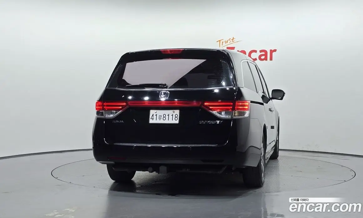 Honda Odyssey 2014 3.5 автомат (гидро), фото 4