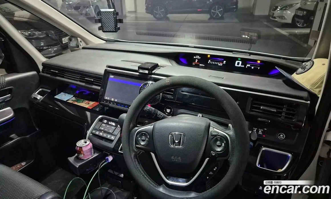 Honda Stepwgn 2016 1.5 автомат (гидро), фото 13
