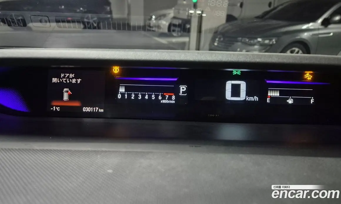 Honda Stepwgn 2016 1.5 автомат (гидро), фото 14