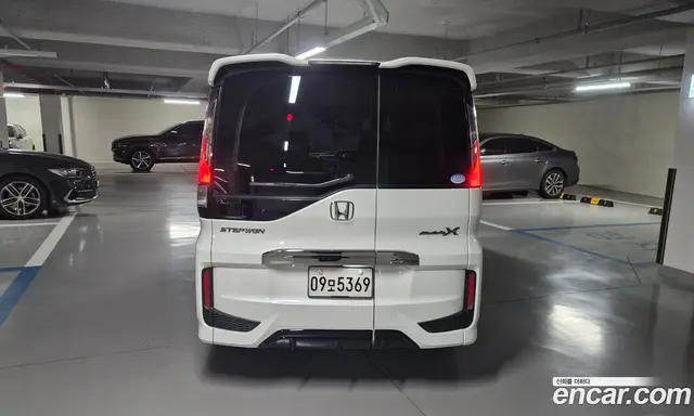 Honda Stepwgn 2016 1.5 автомат (гидро), миниатюра 4