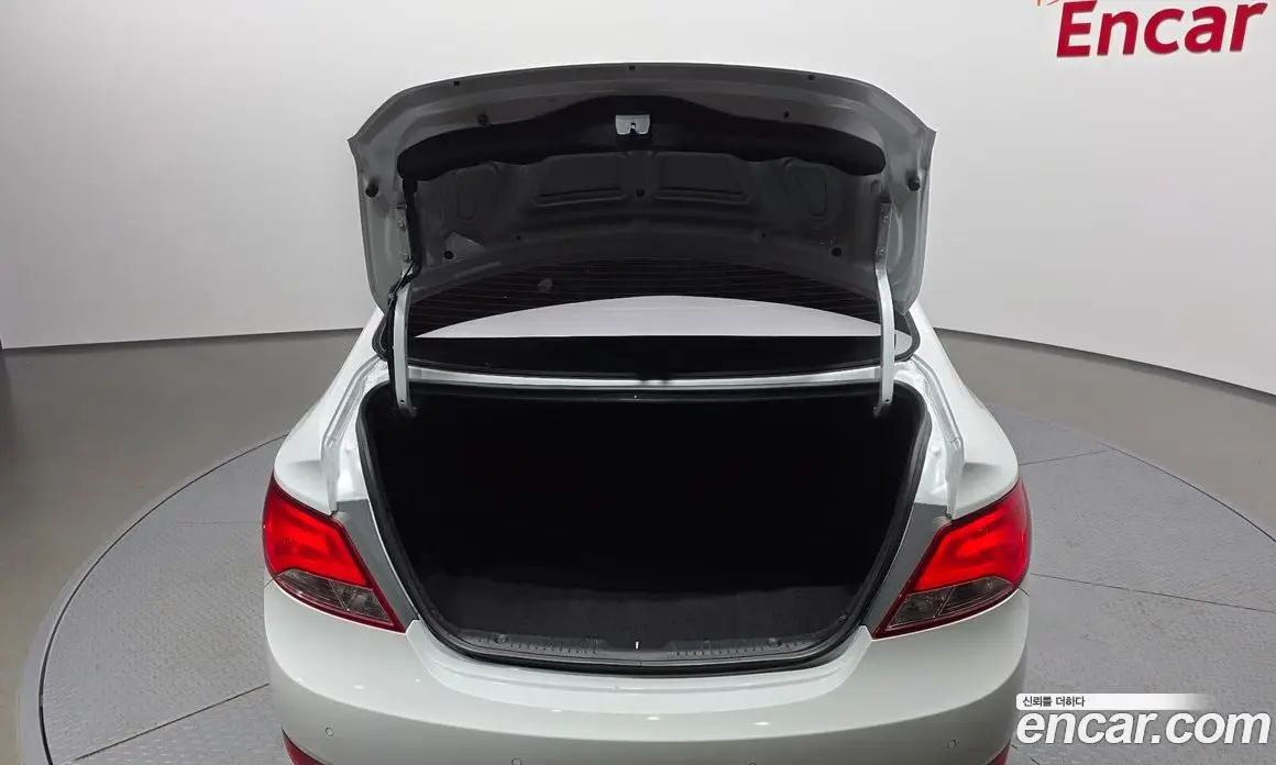 Hyundai Accent 2018 1.4 автомат (гидро), фото 26