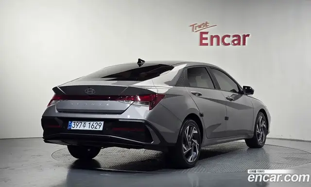 Hyundai Avante 2023 1.6 автомат (гидро), миниатюра 2