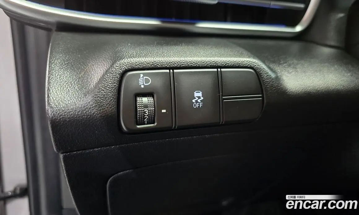 Hyundai Avante 2023 1.6 автомат (гидро), фото 19