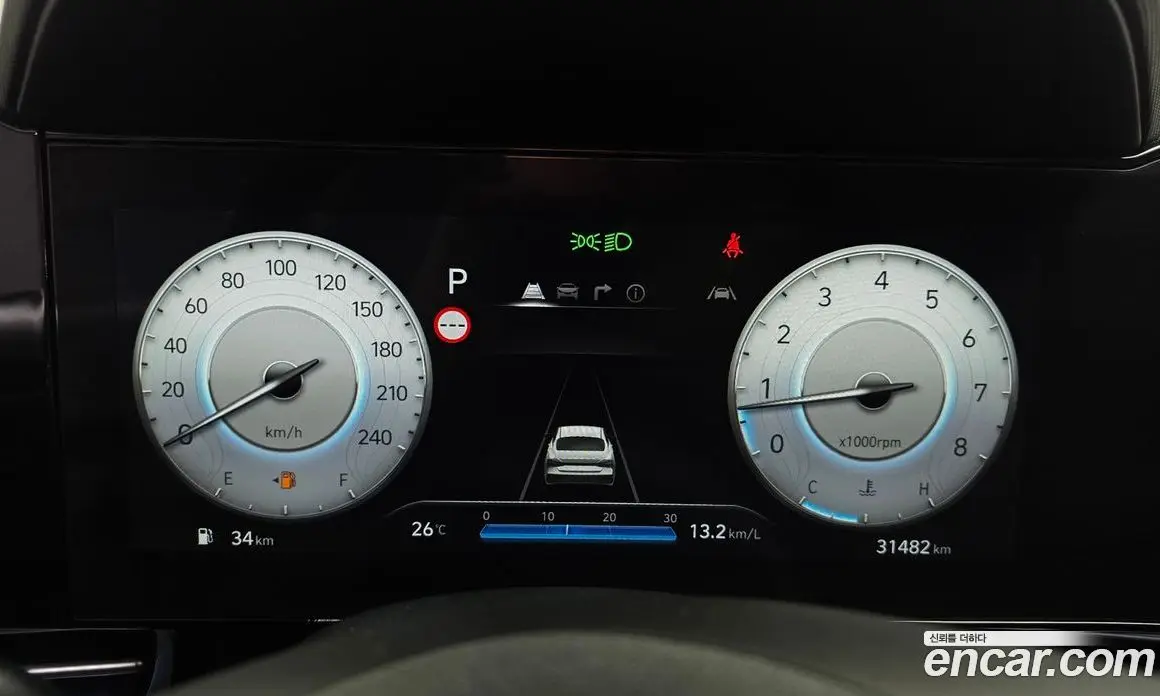 Hyundai Avante 2023 1.6 автомат (гидро), фото 8